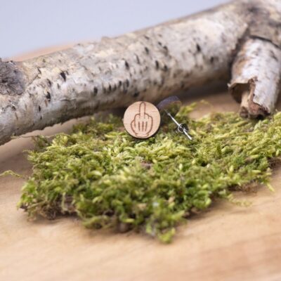 Holz Ohrstecker Mittelfinger/Stinkefinger - rund Buche hell