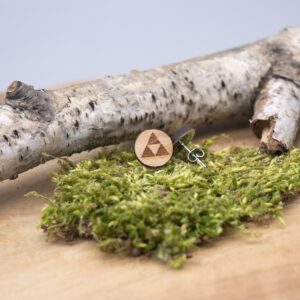 Nerdige Holz Ohrstecker Zelda Triforce – dreieckig oder rund