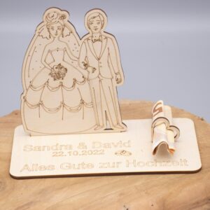Geldgeschenk Brautpaar – aus Holz personalisiert