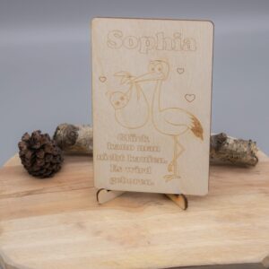 Holzkarte zur Geburt mit Storch – 10x15cm  – personalisierbar