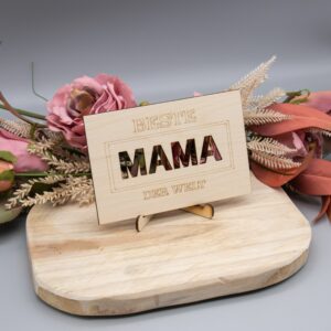 Holzkarte Mama (ausgeschnitten) – 10x15cm