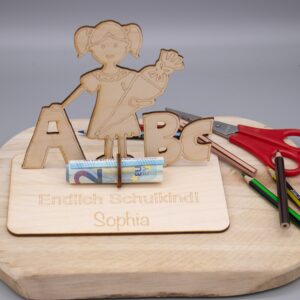 Geldgeschenk Schulanfang Mädchen – aus Holz personalisiert