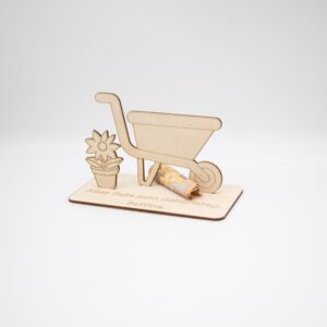 Geldgeschenk Schubkarre – aus Holz personalisiert