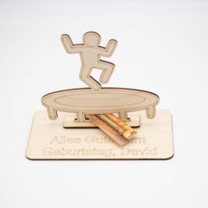 Geldgeschenk Trampolin – aus Holz personalisiert