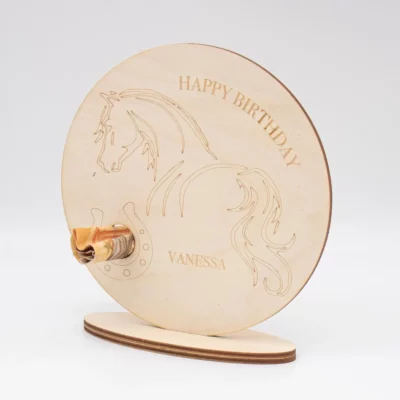 Geldgeschenk für Pferdefan - aus Holz personalisiert