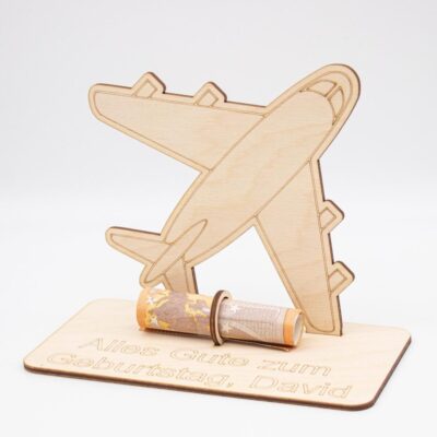 Geldgeschenk Flugzeug - aus Holz personalisiert