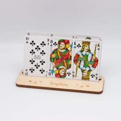 Spielkartenhalter aus Holz - personalisiert
